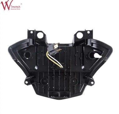 Faros LED un negro elegante para Kawasaki Z650 y Versys X 300